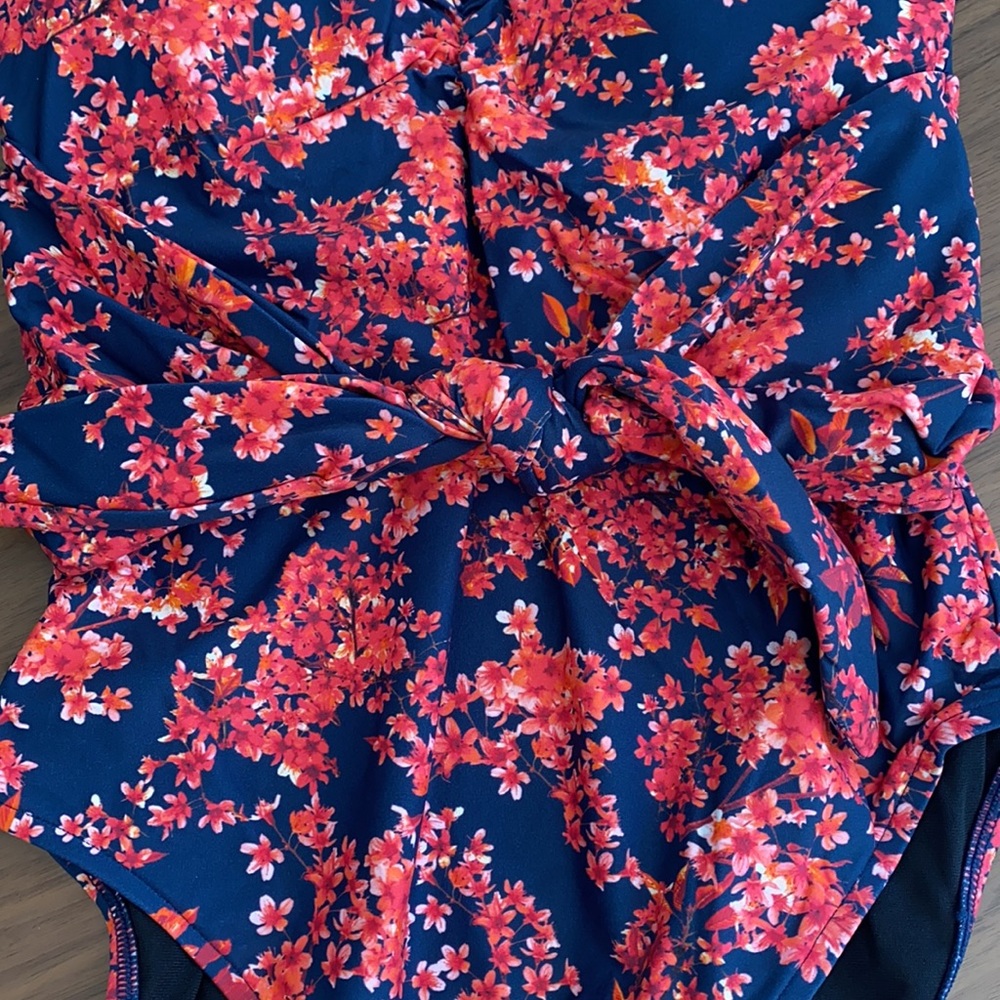 WeWoreWhat Bandeau Style One Piece Swimsuit - Picture 5 of 10